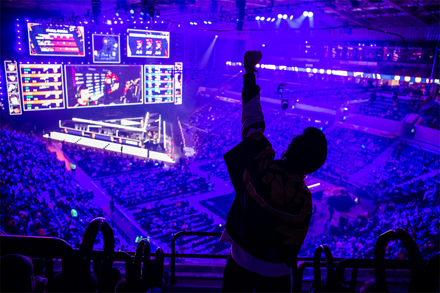 Từ khởi đầu nhỏ bé, Esports đã phát triển thành ngành công nghiệp tỷ đô